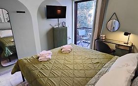 Olivia Apartment-Private Parking